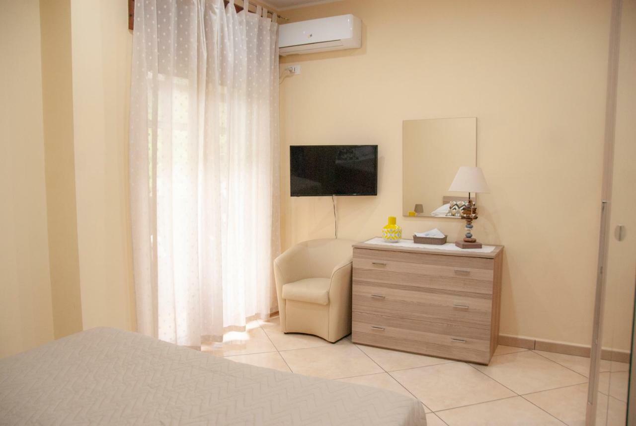 Sorrento Comfort House Con Piscina Zewnętrze zdjęcie
